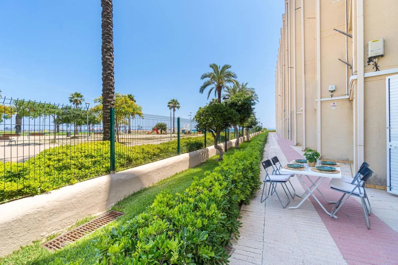 Apartamento Mediterranean Way - Paradis Playa La Pineda 0*,  España