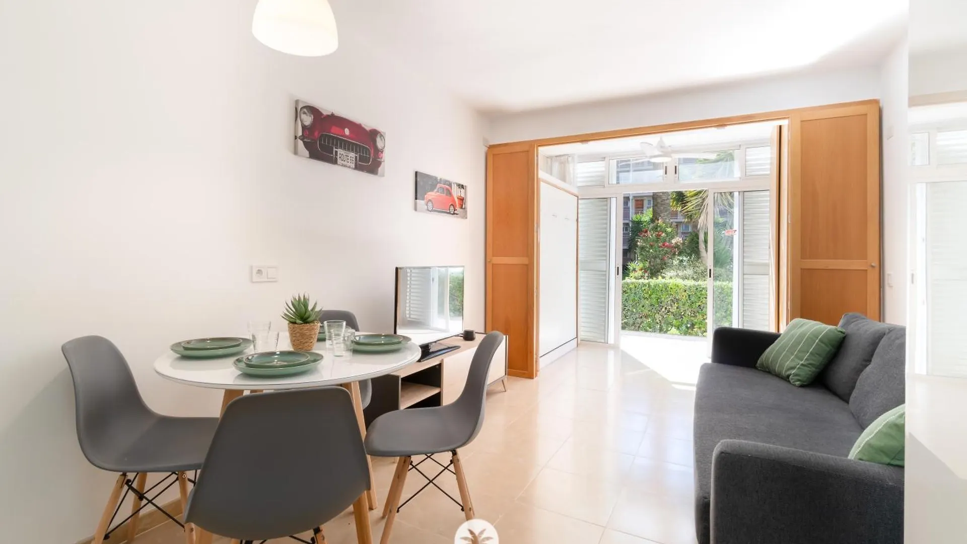 Apartamento Mediterranean Way - Paradis Playa La Pineda 0*,  España